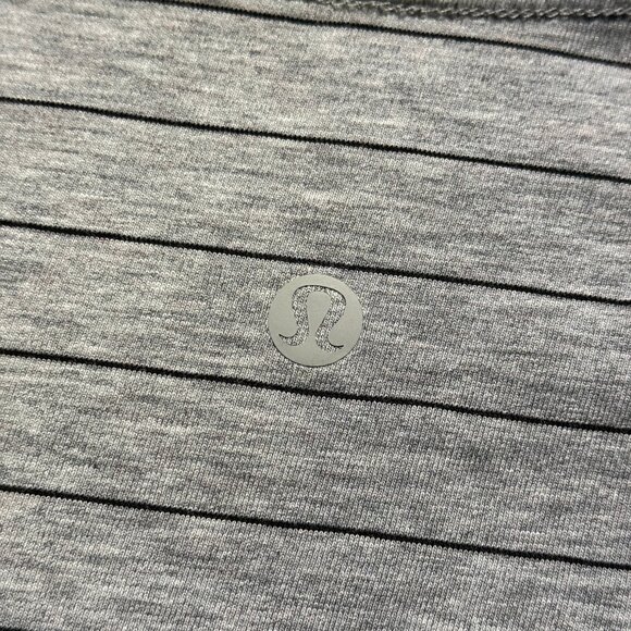 Lululemon Women's Love Tee Short Sleeve V-Neck T-Shirt - Grey/Black Stripe - Picture 3 of 5
